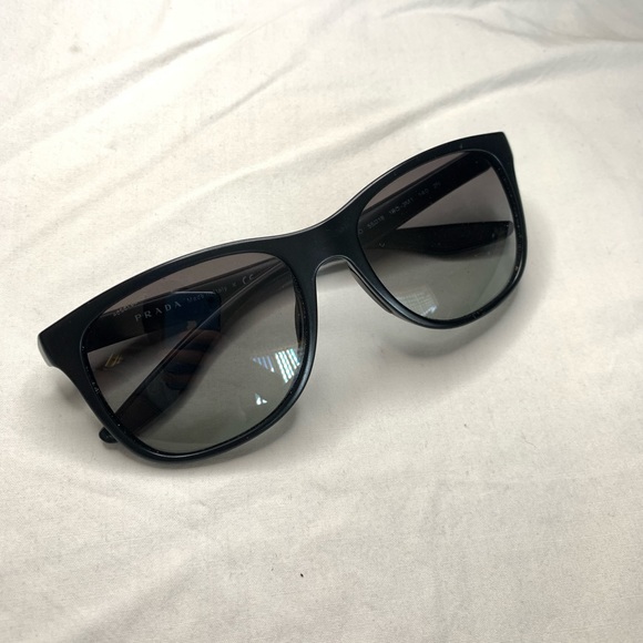 Prada Sunglasses Unisex - Picture 1 of 6